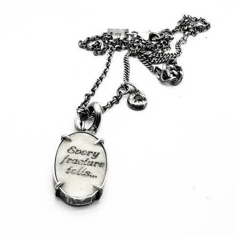 Crisu Silver Pendant Necklace